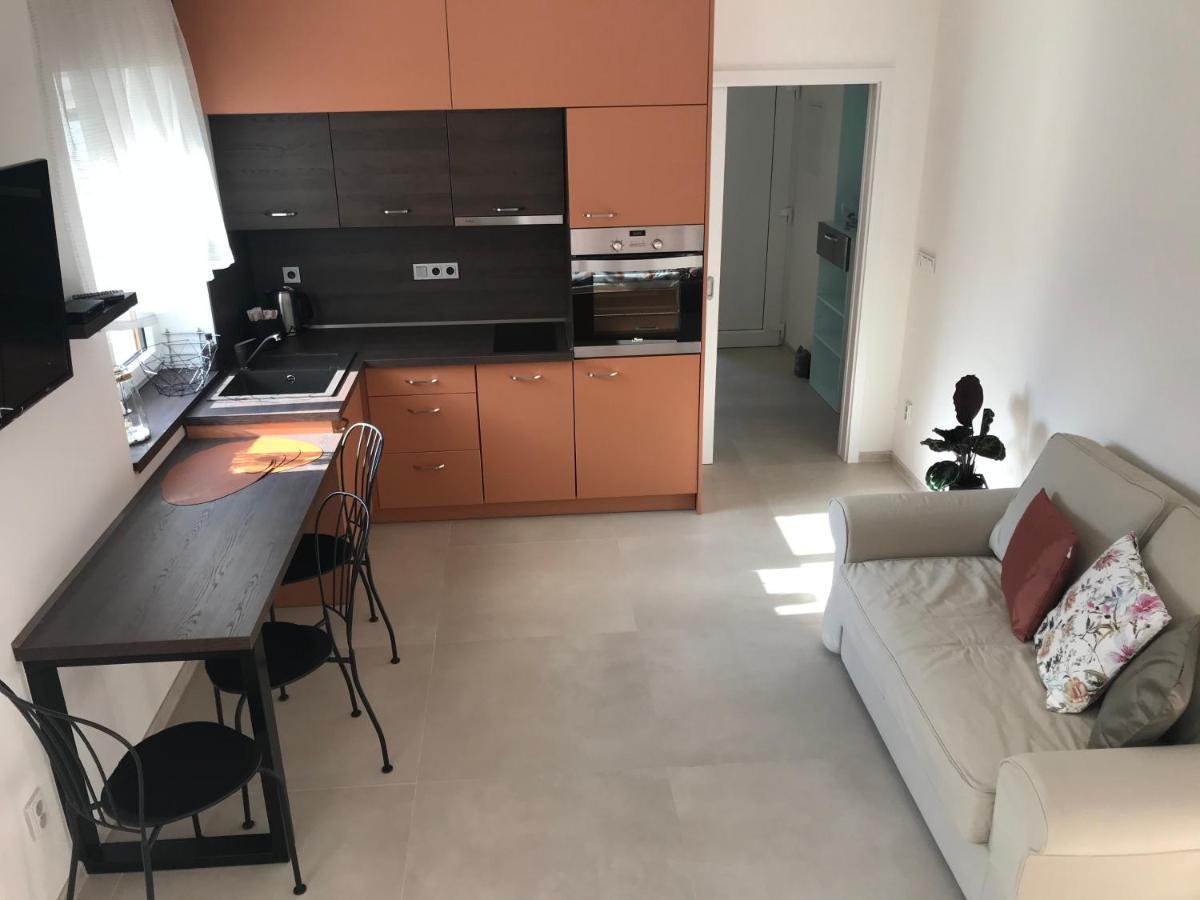 U Cepicku Apartment Nymburk Bagian luar foto