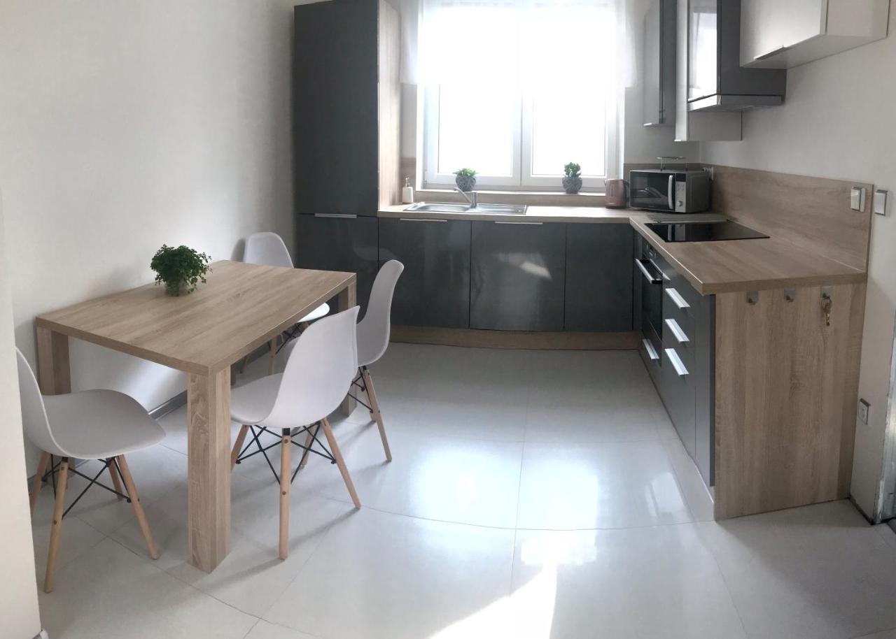 U Cepicku Apartment Nymburk Bagian luar foto